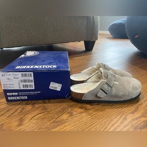 Birkenstock Boston Suede Shearling Clog in Stone, size 41